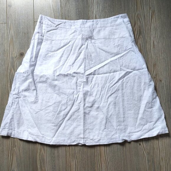𝅺crisp WHITE 100% COTTON TEXTURED DOTTED SKIRT - Picture 4 of 7